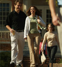 schedule Regent campus tour