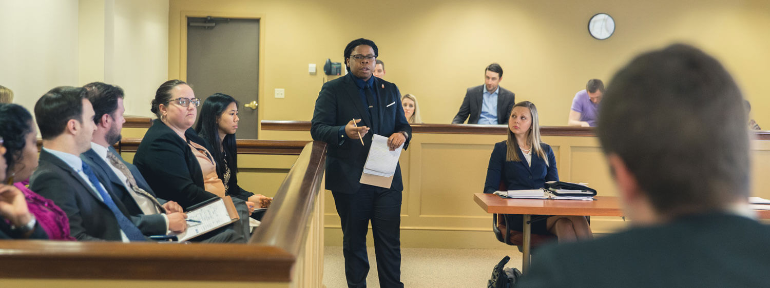 The clinical opportunities offered by the Regent University School of Law helps students to get lawyer clinical experience.