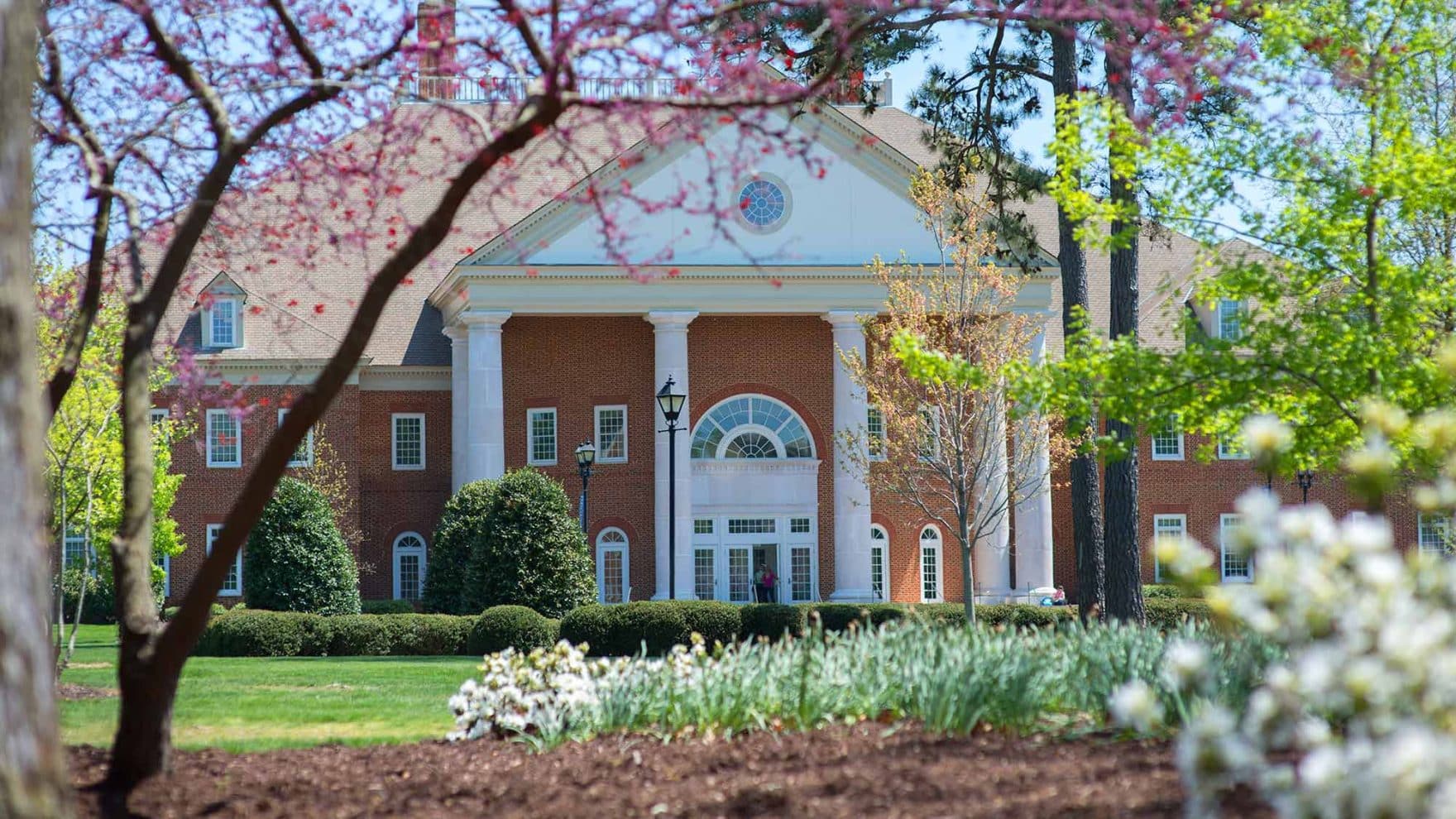 Regent University Named a “Great College to Work For®” for the Fourteenth Time