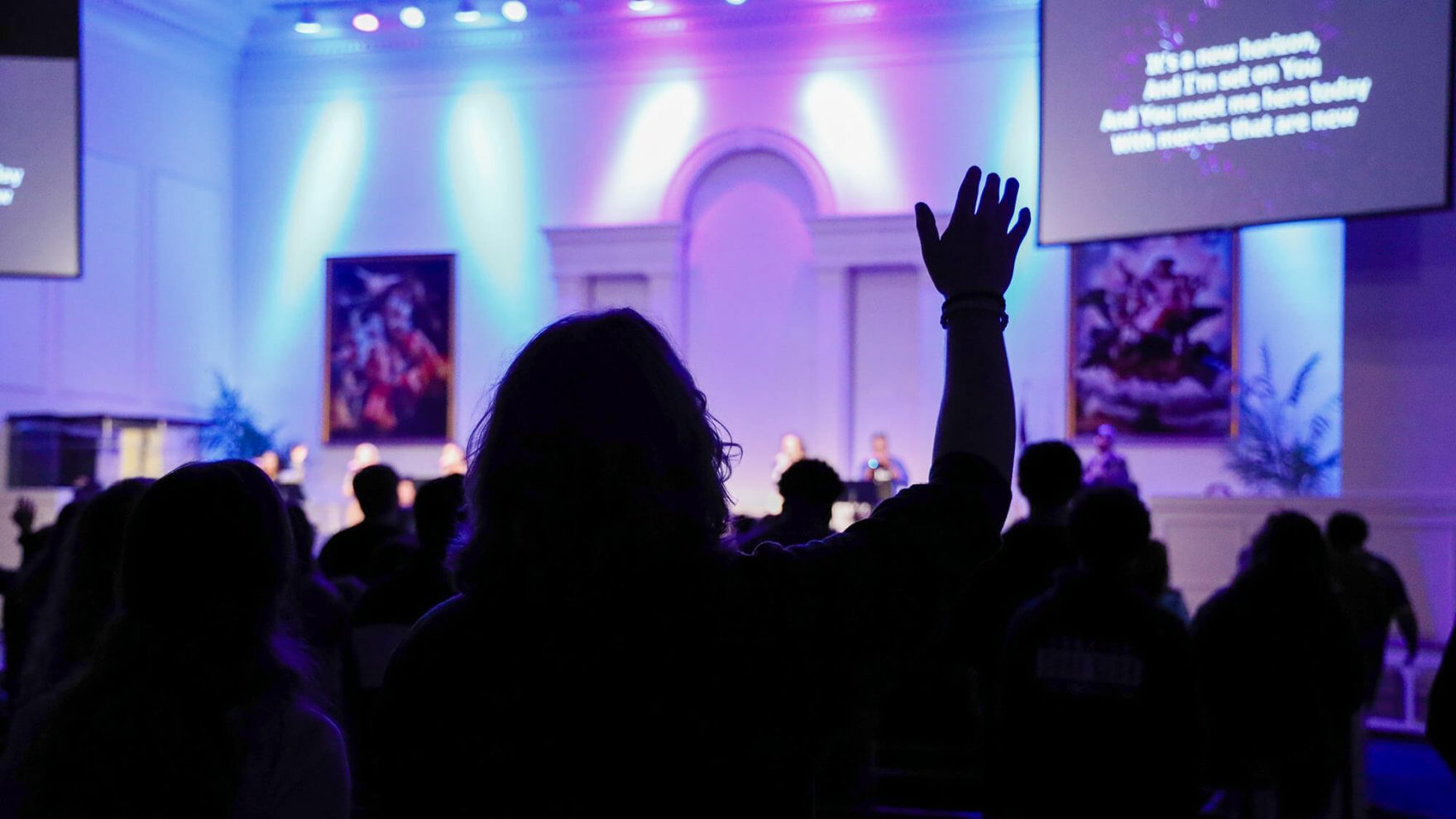A worship service at Regent University: Learn about its worship leader training programs.